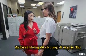 Co hai chân ép âm đạo cho anh xuất vào trong